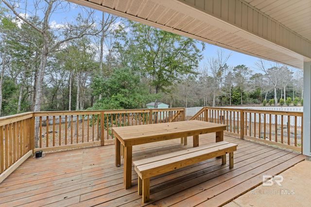 32817 N Pickens Avenue, Lillian, AL 36549