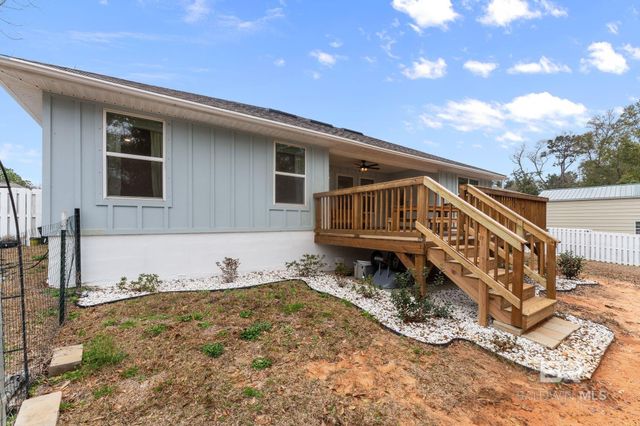 32817 N Pickens Avenue, Lillian, AL 36549