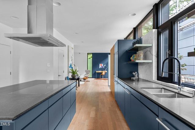 922 Tower Street, Raleigh, NC 27607