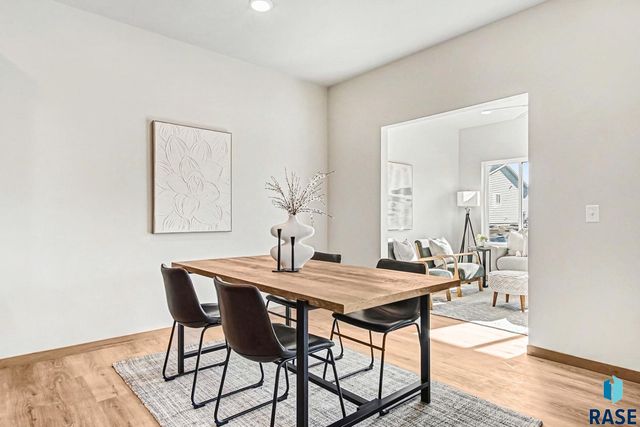 9209 W 43rd St Street, Sioux Falls, SD 57106