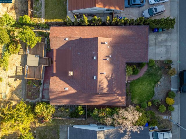2983 Simas Ave, Pinole, CA 94564