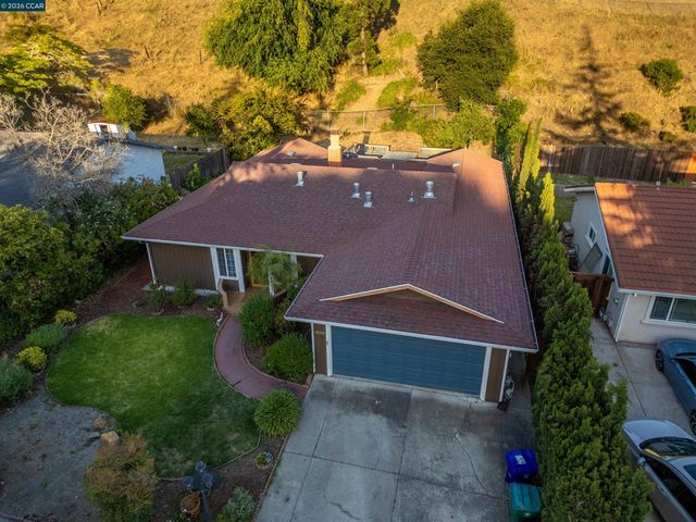 2983 Simas Ave, Pinole, CA 94564