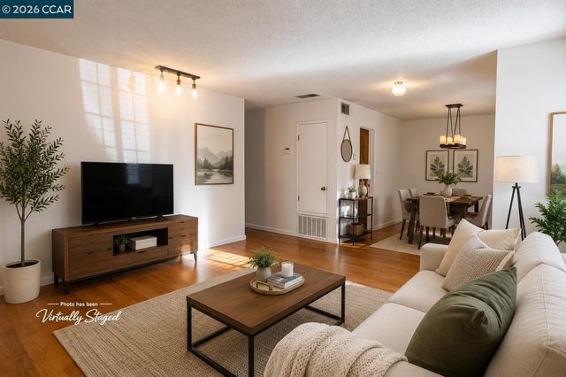 2983 Simas Ave, Pinole, CA 94564