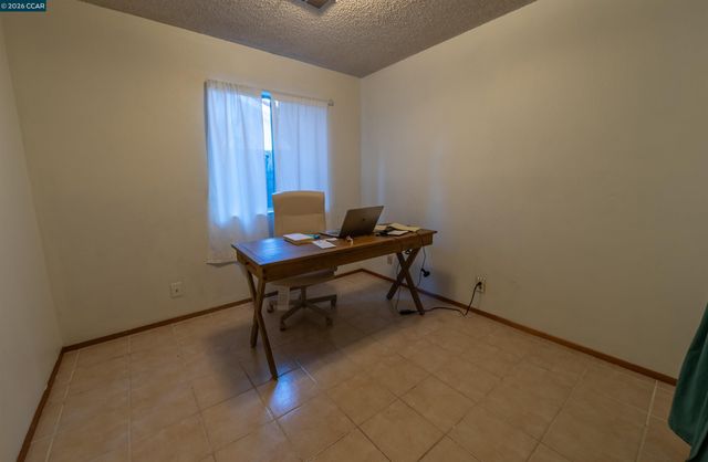 2983 Simas Ave, Pinole, CA 94564