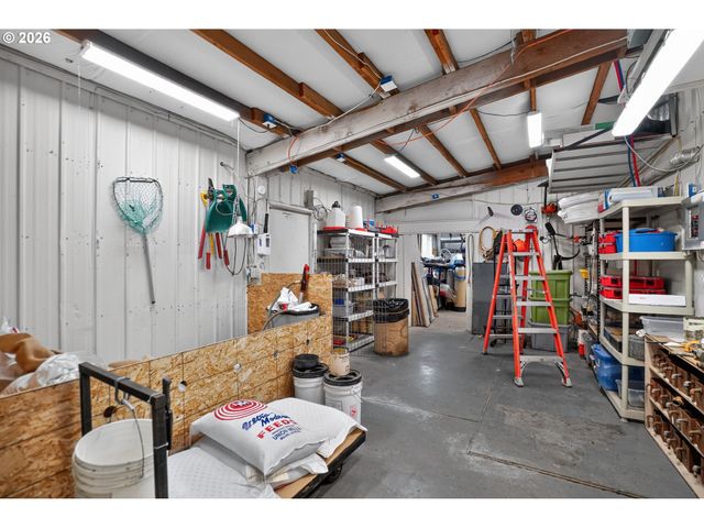 21383 S YEOMAN Rd, Beavercreek, OR 97004