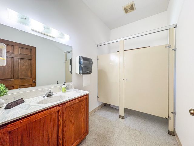 110 Hankins Rd, Hohenwald, TN 38462