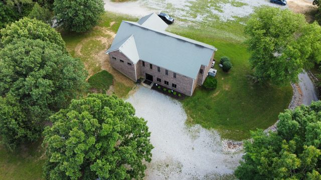 110 Hankins Rd, Hohenwald, TN 38462