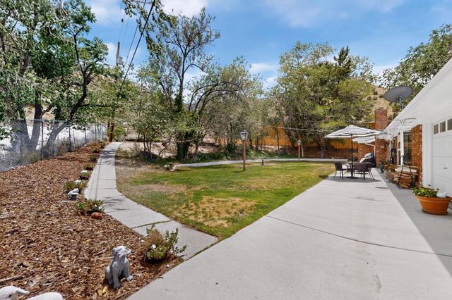 4600 Sunset Canyon Place NE, Albuquerque, NM 87111