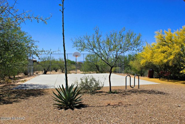 11937 N Prospect Point Place, Oro Valley, AZ 85737