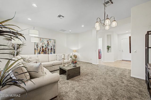 11937 N Prospect Point Place, Oro Valley, AZ 85737