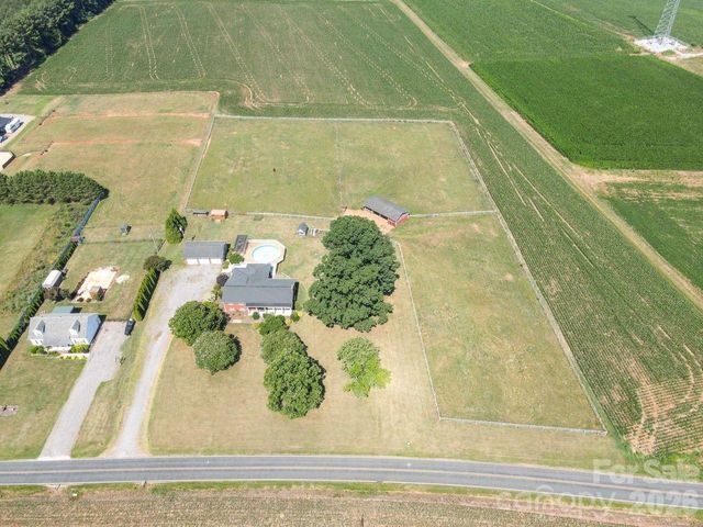 809 New Sterling Road, Stony Point, NC 28678
