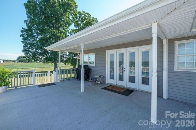 809 New Sterling Road, Stony Point, NC 28678
