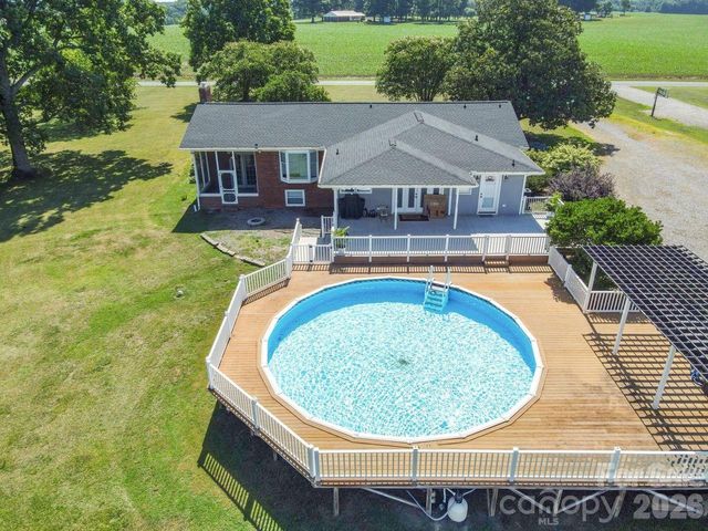 809 New Sterling Road, Stony Point, NC 28678