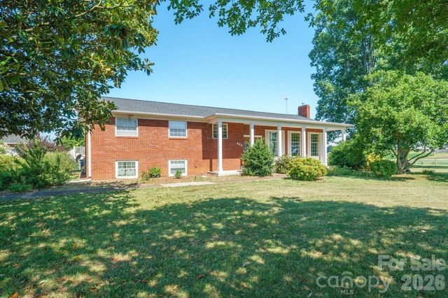 809 New Sterling Road, Stony Point, NC 28678