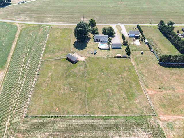 809 New Sterling Road, Stony Point, NC 28678