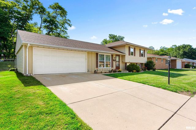 1320 VEERMAN Street, Pekin, IL 61554
