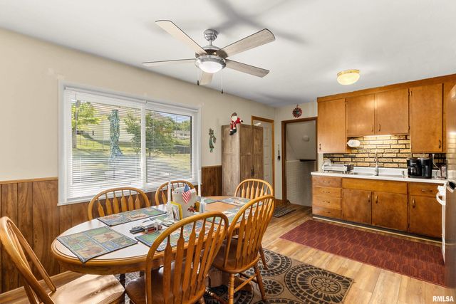 1320 VEERMAN Street, Pekin, IL 61554