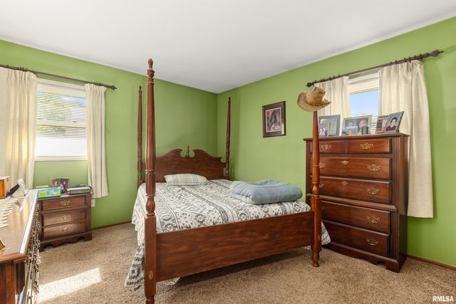 1320 VEERMAN Street, Pekin, IL 61554