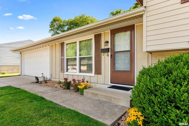 1320 VEERMAN Street, Pekin, IL 61554
