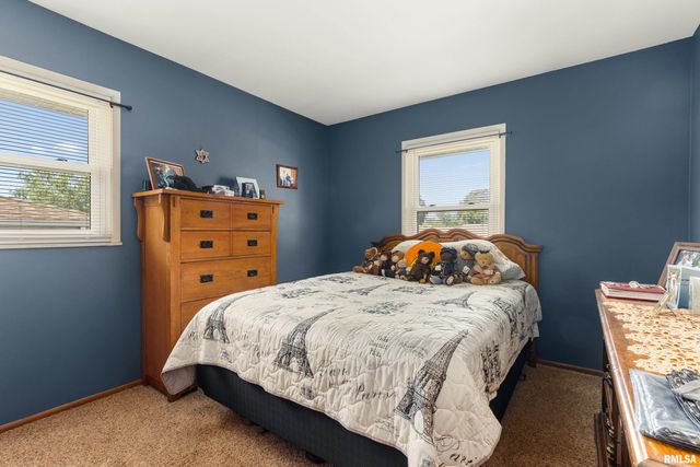 1320 VEERMAN Street, Pekin, IL 61554
