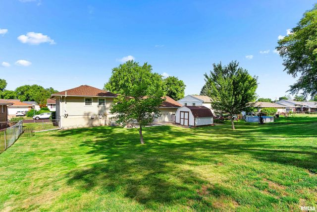 1320 VEERMAN Street, Pekin, IL 61554