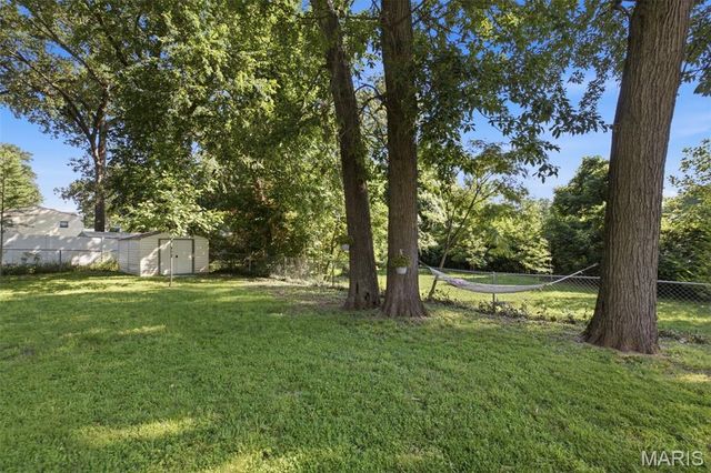 1027 Ferndale Avenue, Crestwood, MO 63126