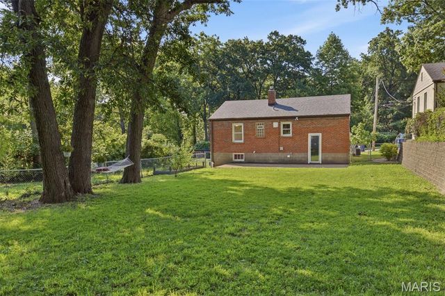 1027 Ferndale Avenue, Crestwood, MO 63126