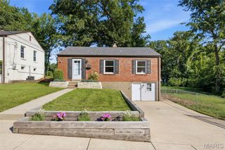 1027 Ferndale Avenue, Crestwood, MO 63126