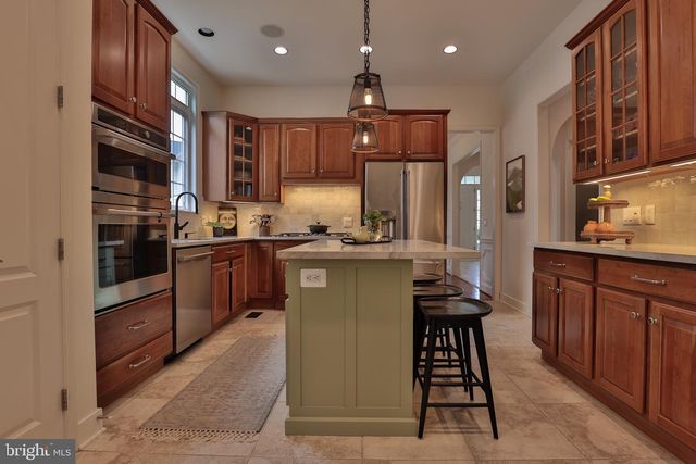 1114 WASHINGTONVILLE DR, Baltimore, MD 21210