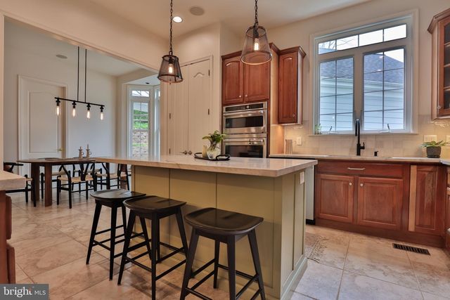 1114 WASHINGTONVILLE DR, Baltimore, MD 21210