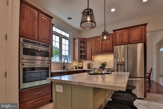 1114 WASHINGTONVILLE DR, Baltimore, MD 21210