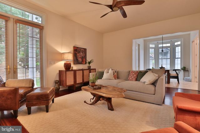 1114 WASHINGTONVILLE DR, Baltimore, MD 21210