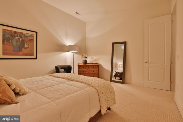 1114 WASHINGTONVILLE DR, Baltimore, MD 21210