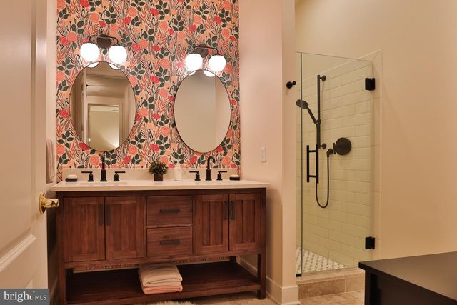 1114 WASHINGTONVILLE DR, Baltimore, MD 21210