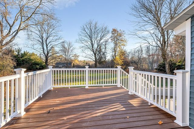 4 Melody Ln, Pelham, NH 03076