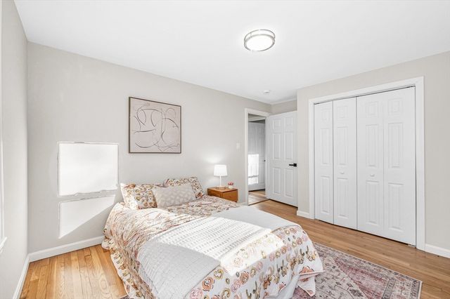 4 Melody Ln, Pelham, NH 03076