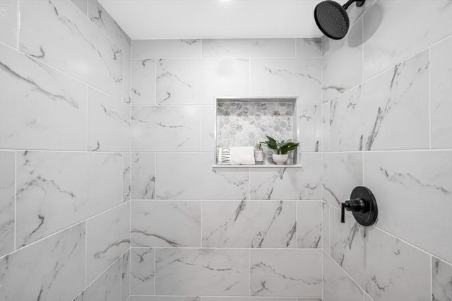 4 Melody Ln, Pelham, NH 03076