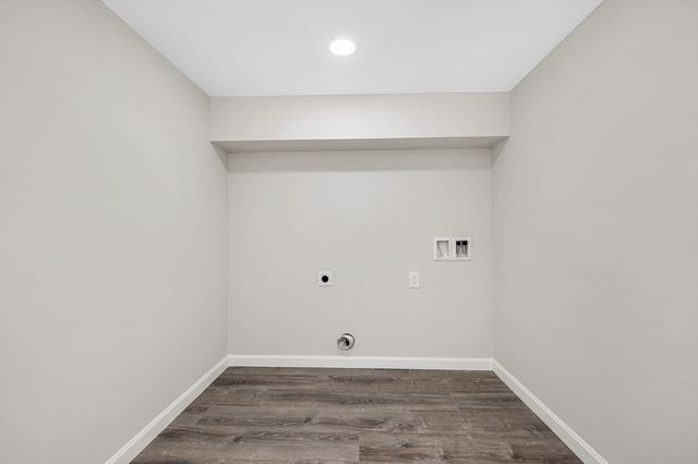 4 Melody Ln, Pelham, NH 03076