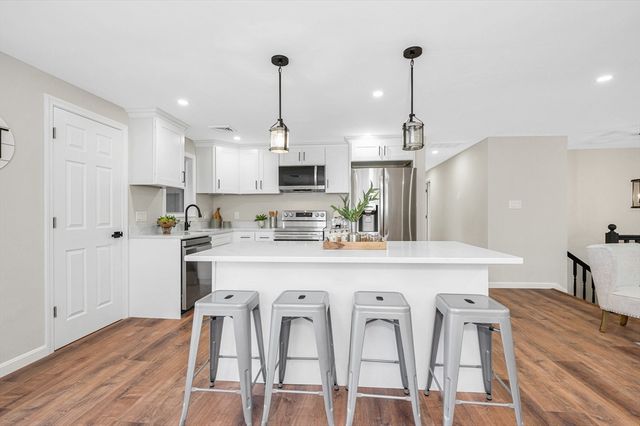 4 Melody Ln, Pelham, NH 03076