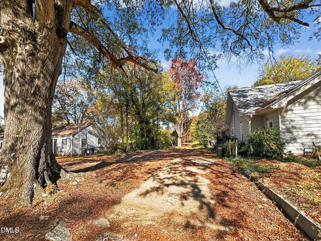 2711-A Ashe Street, Durham, NC 27703