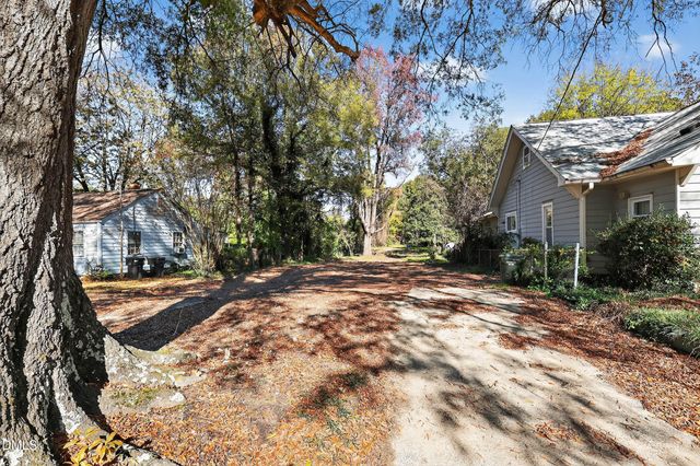 2711-A Ashe Street, Durham, NC 27703