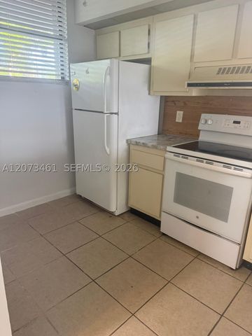 109 Lake Emerald Dr 102, Oakland Park, FL 33309