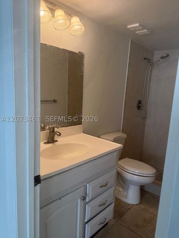 109 Lake Emerald Dr 102, Oakland Park, FL 33309