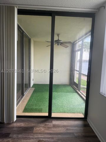 109 Lake Emerald Dr 102, Oakland Park, FL 33309