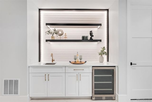 334 Jackson Street, Denver, CO 80206