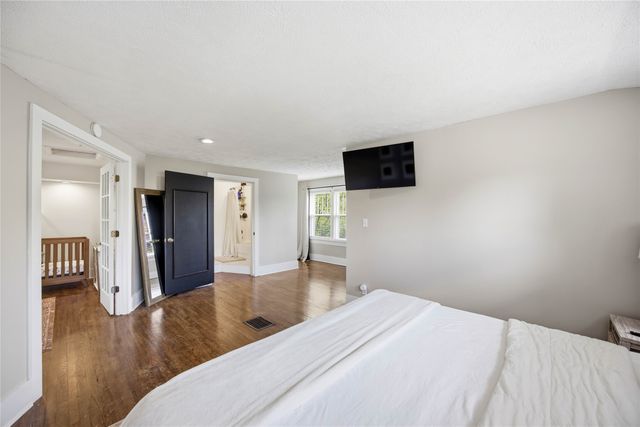 3729 Kingman Boulevard, Des Moines, IA 50311