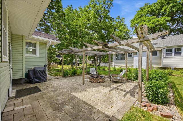 3729 Kingman Boulevard, Des Moines, IA 50311