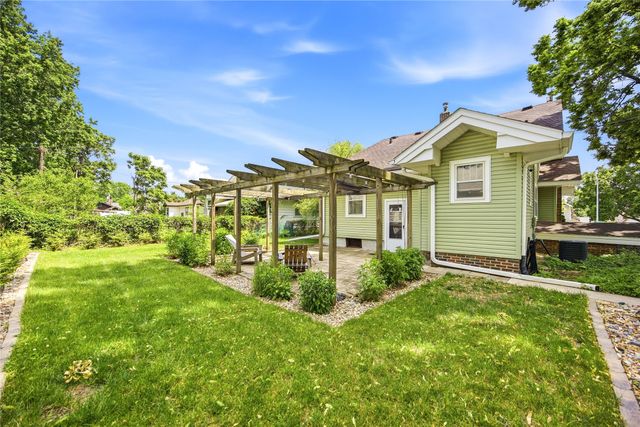 3729 Kingman Boulevard, Des Moines, IA 50311
