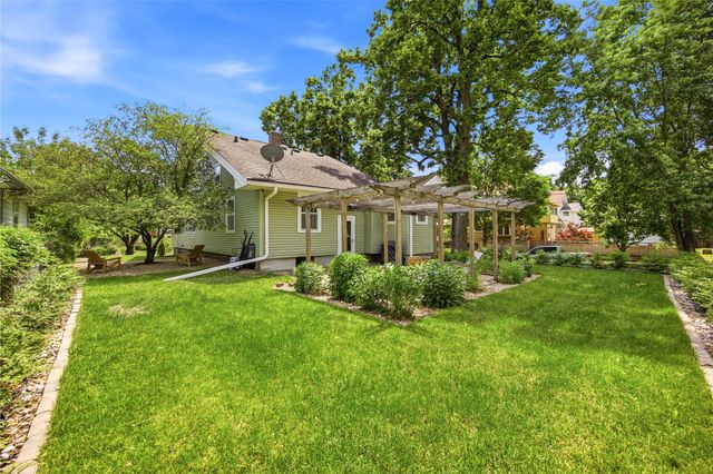 3729 Kingman Boulevard, Des Moines, IA 50311