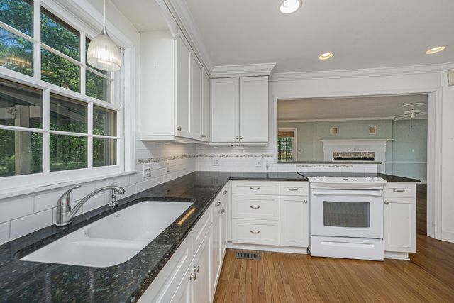 6228 Hollywood Drive, Hollywood, SC 29449